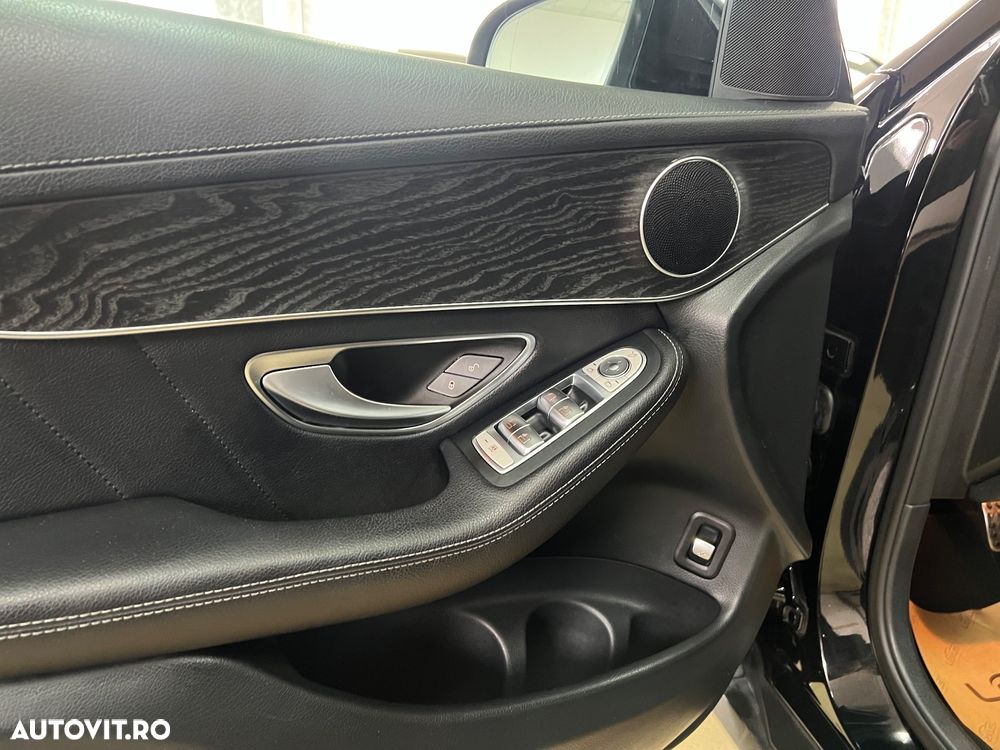 Mercedes-Benz GLC 250 d 4MATIC 9G-TRONIC AMG Line - 25