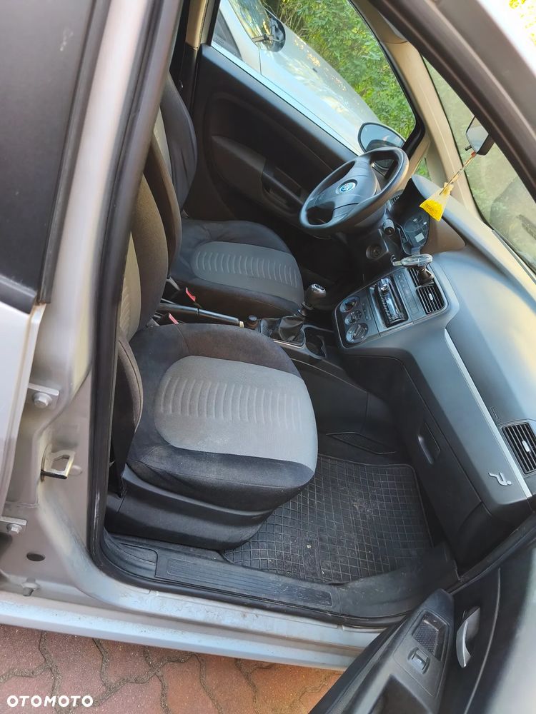 Fiat Punto - 5