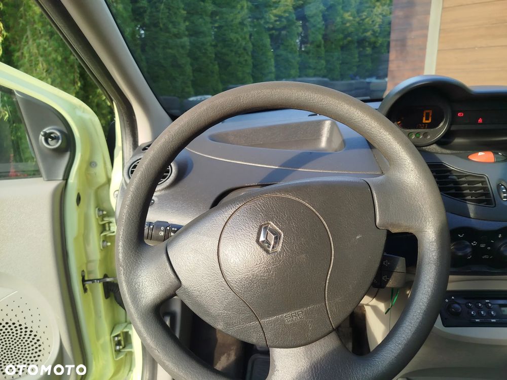 Renault Twingo 1.2 60 Authentique - 7