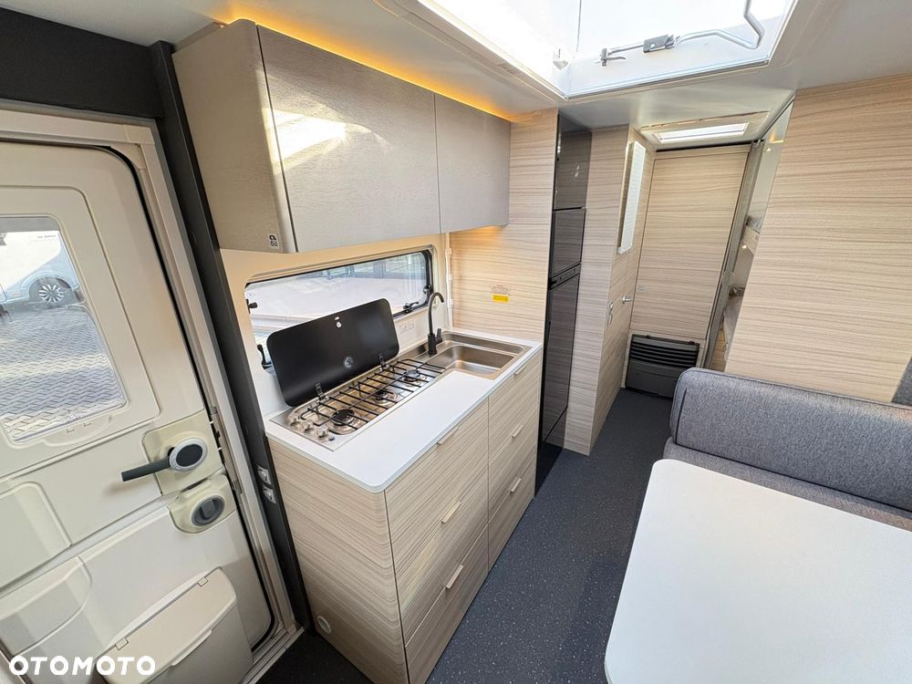 Adria Altea 552 PK 60Y - 11