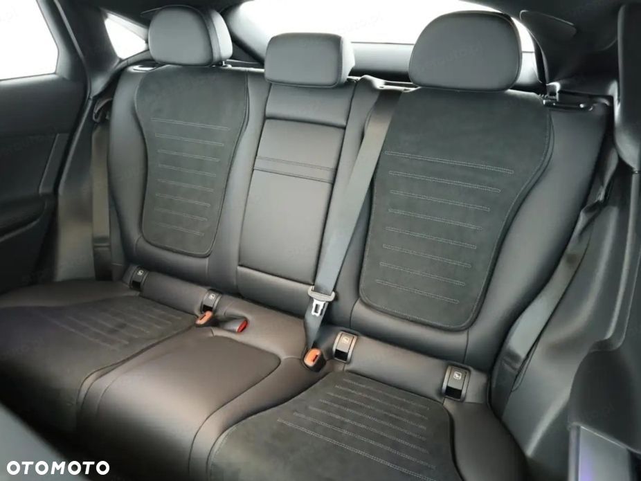 Mercedes-Benz GLC 220 d mHEV 4-Matic AMG Line - 12