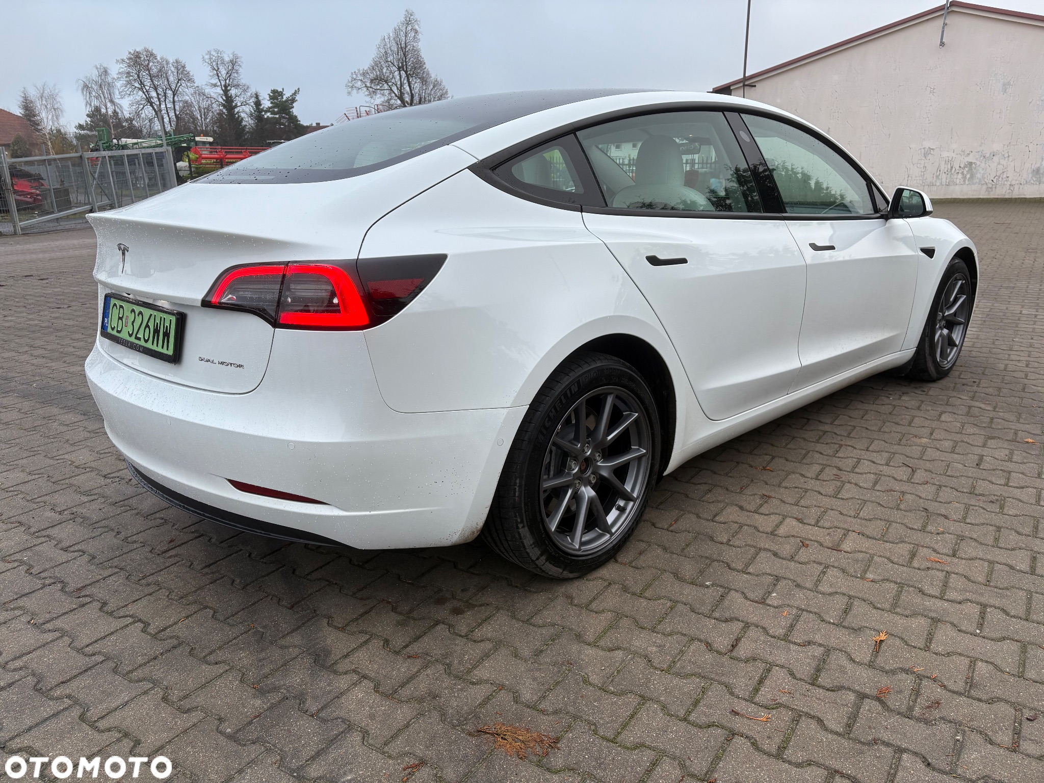 Tesla Model 3 Performance AWD - 4