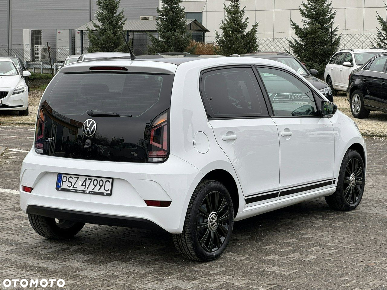 Volkswagen up! - 8