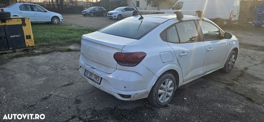 Dacia Logan TCe 90 MT5 Expression - 4