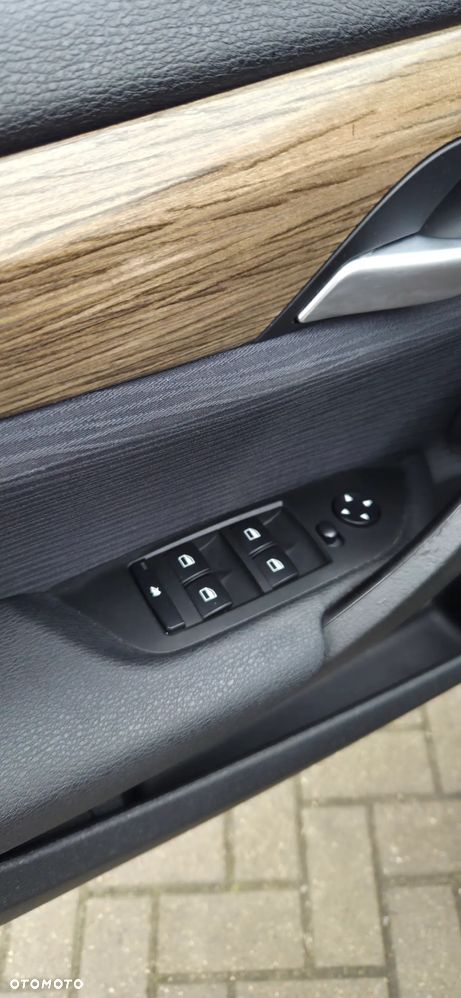 BMW X1 xDrive20d xLine - 23