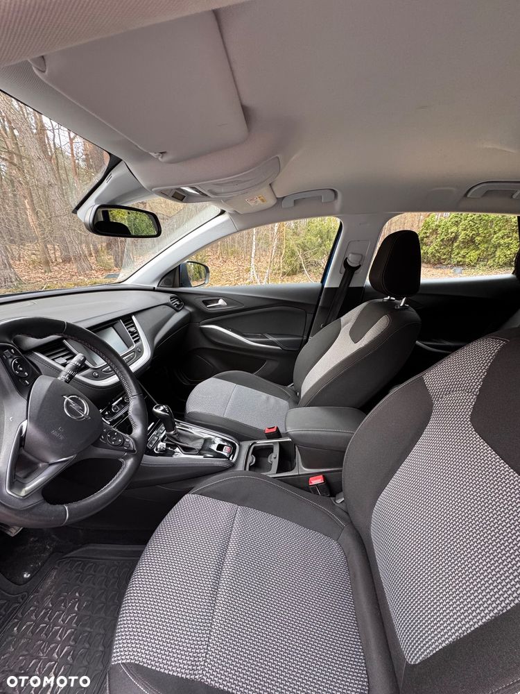 Opel Grandland X 1.2 T GPF Enjoy S&S - 11