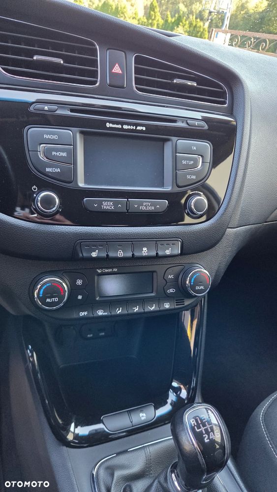 Kia Ceed 1.6 CRDi 128 Platinum Edition - 18