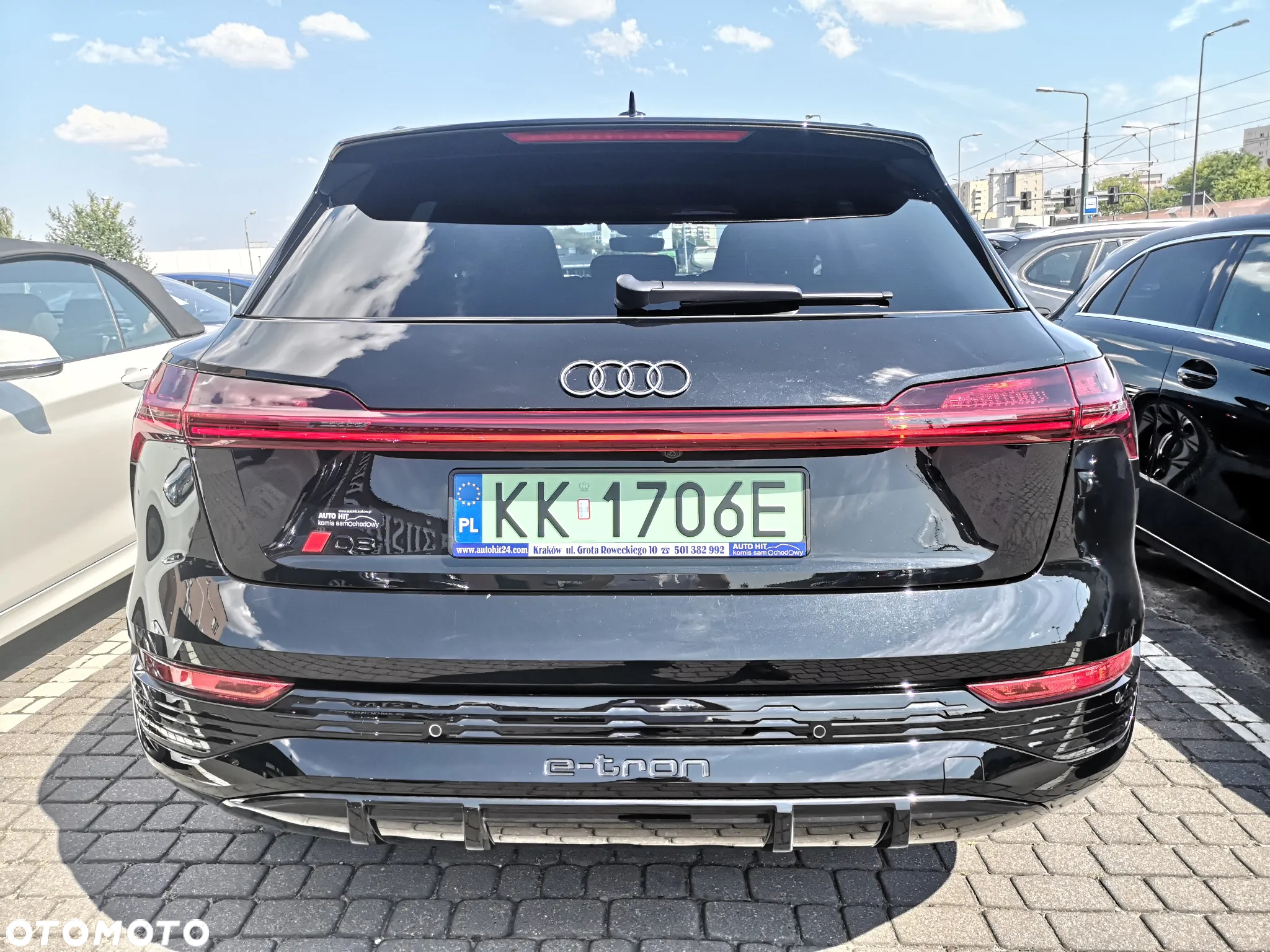 Audi Q8 e-tron 55 quattro advanced - 4