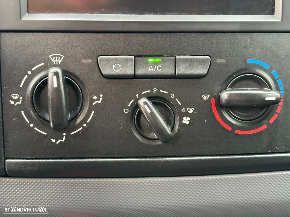 Citroën Berlingo 1.6 BlueHDi 3 Lug. IVA Dedutível - 15