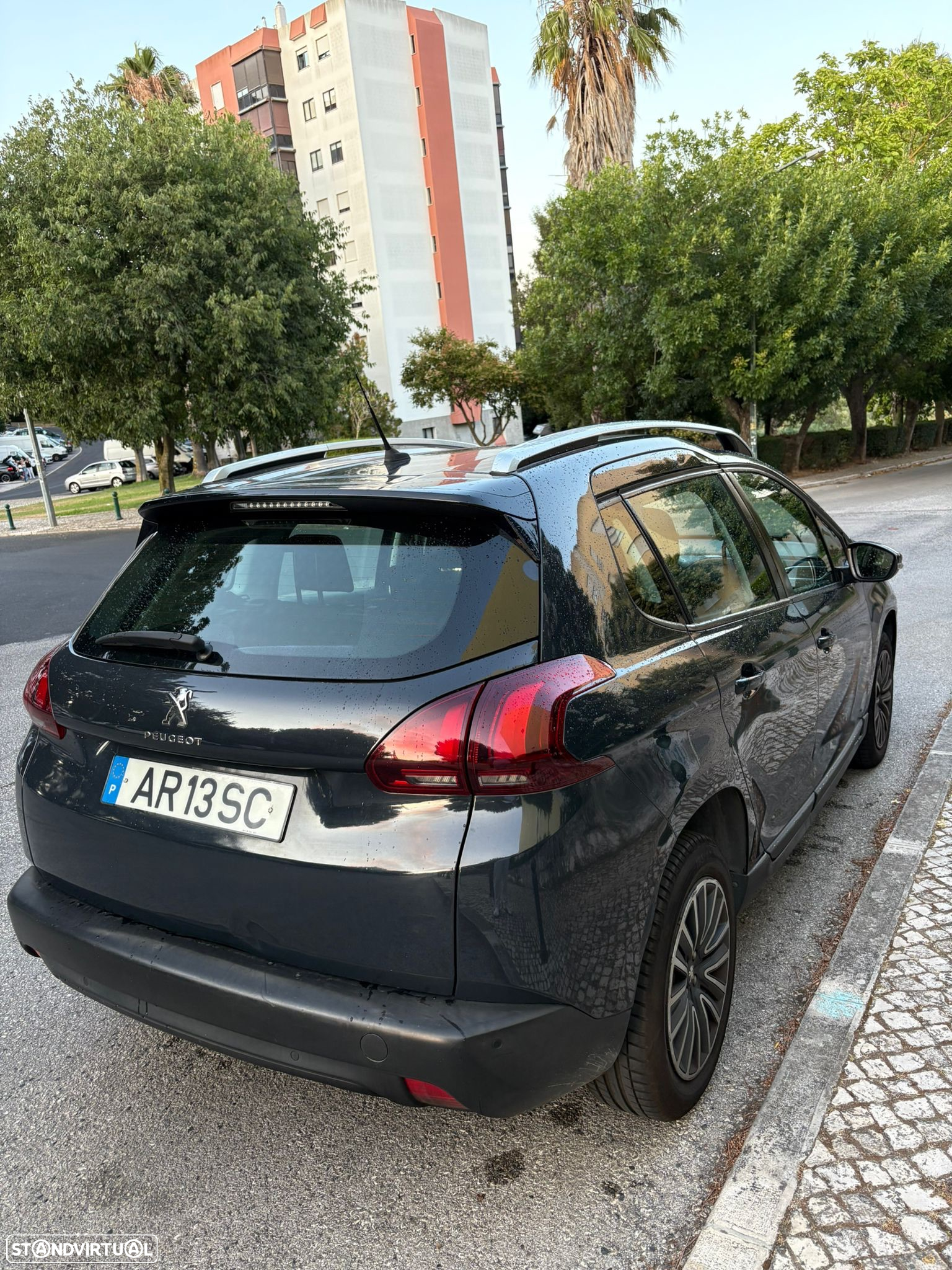 Peugeot 2008 1.5 BlueHDi Style - 6