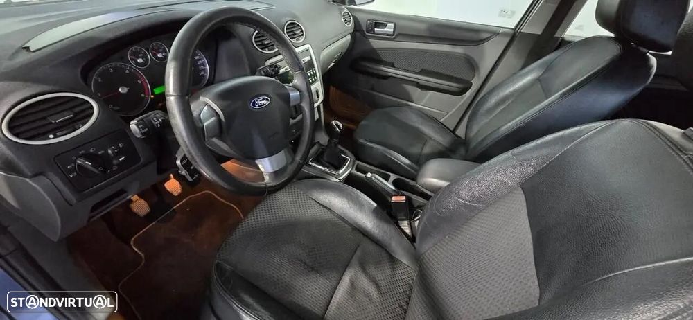 Ford Focus SW — fotografia 7