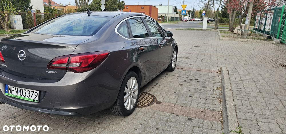 Opel Astra 1.4 T Cosmo - 5