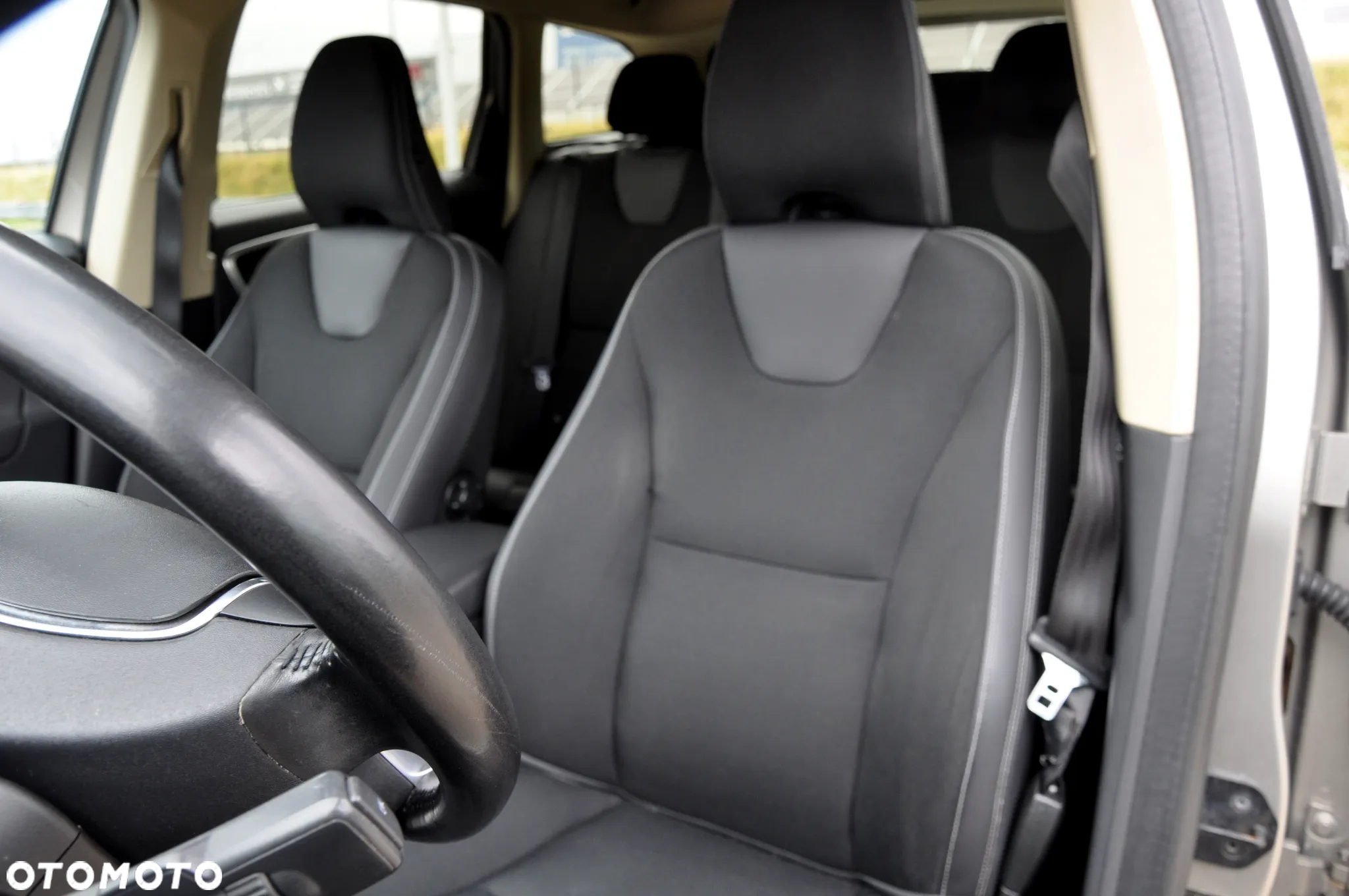 Volvo XC 60 - 23