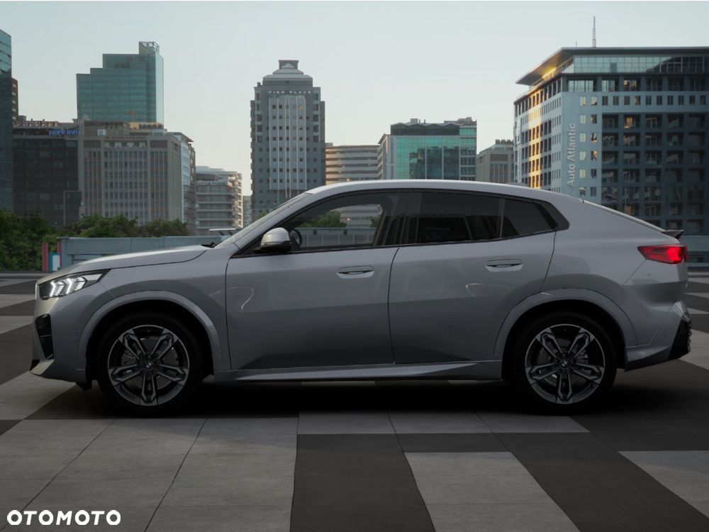 BMW iX2 eDrive20 66.5kWh - 4