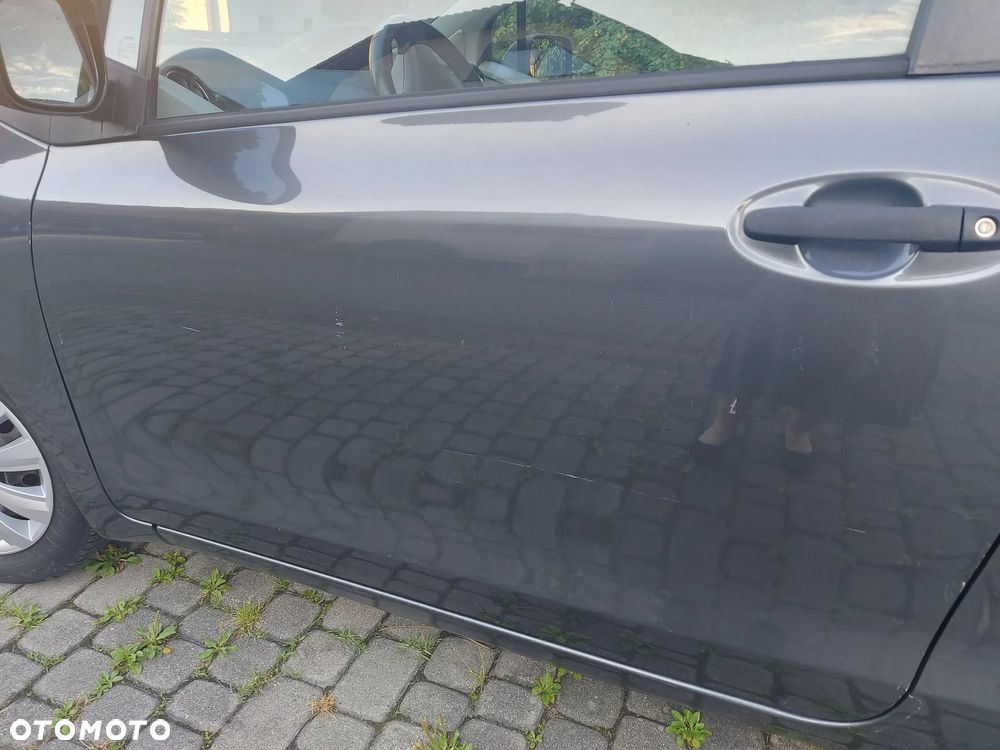 Toyota Yaris 1.0 Terra - 12