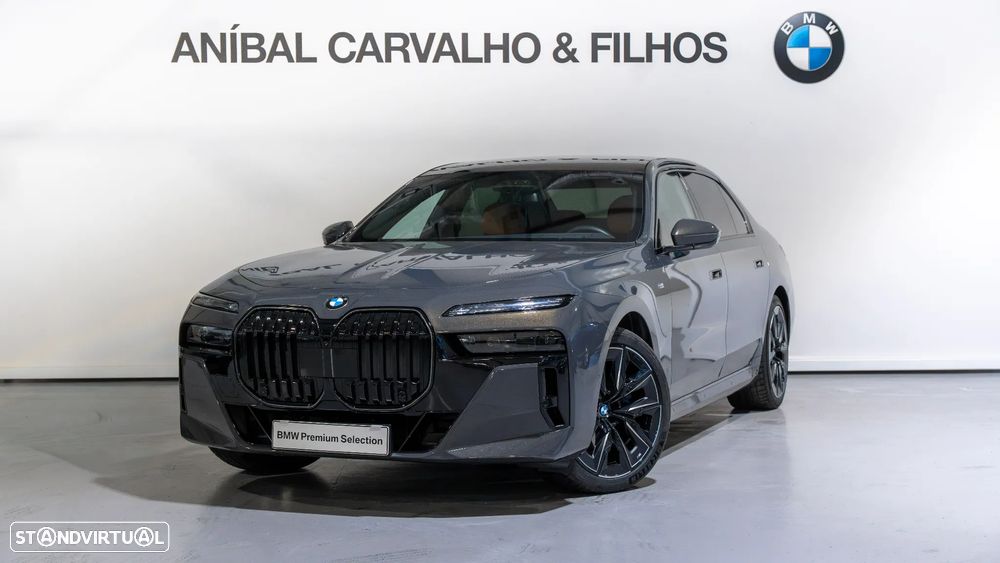 BMW 740 d xDrive Pack Desportivo M Pro