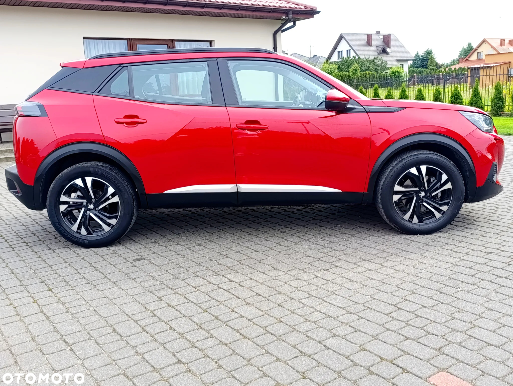 Peugeot 2008 BlueHDi 130 Allure S&S EAT8 - 9