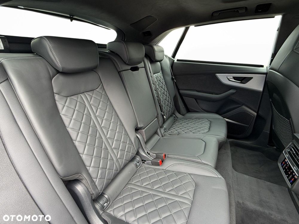 Audi SQ8 TFSI Quattro Tiptronic - 38
