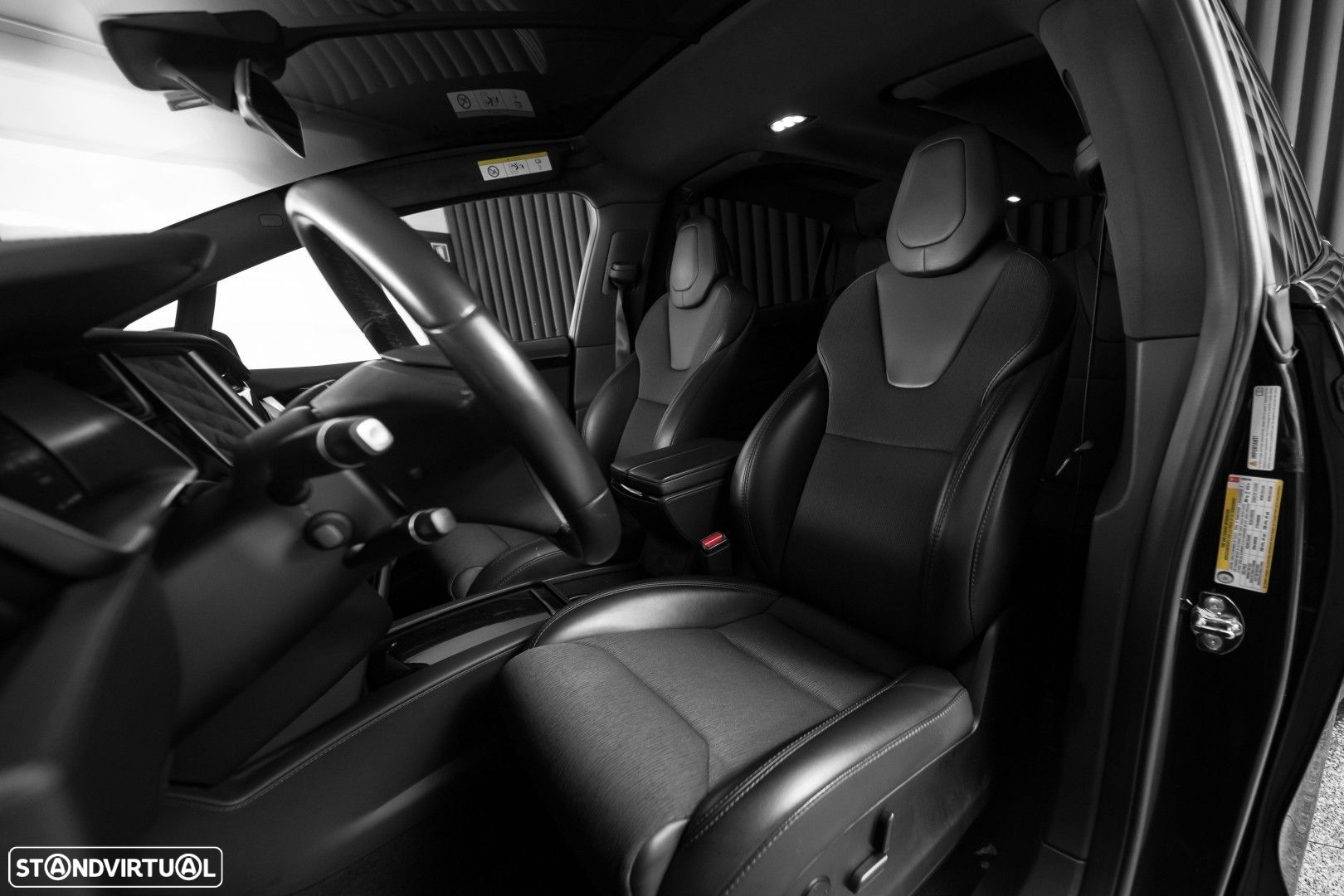 Tesla Model X 75D - 39