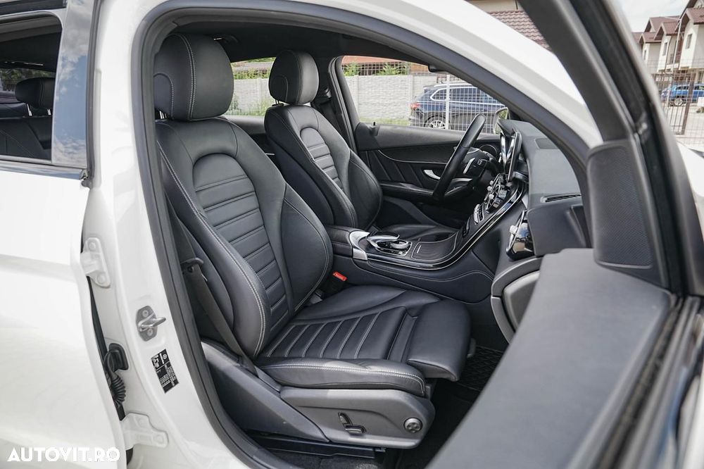 Mercedes-Benz GLC Coupe 220 d 4Matic 9G-TRONIC AMG Line - 13