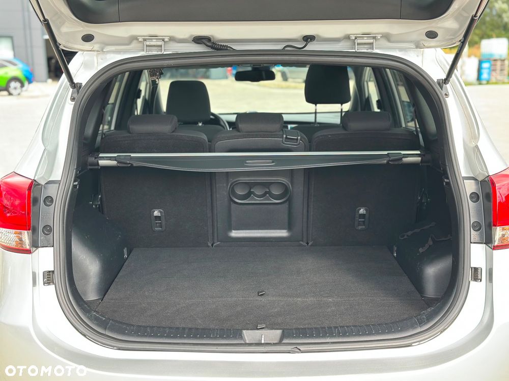 Kia Carens 1.7 CRDi 136 Fifa World Cup Edition - 18