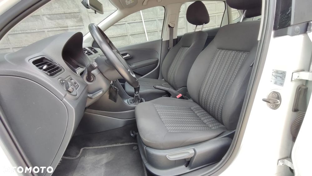 Volkswagen Polo - 6