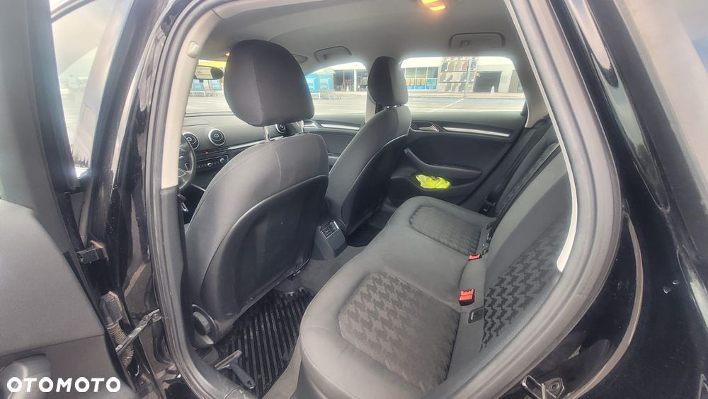 Audi A3 Sportback - 15