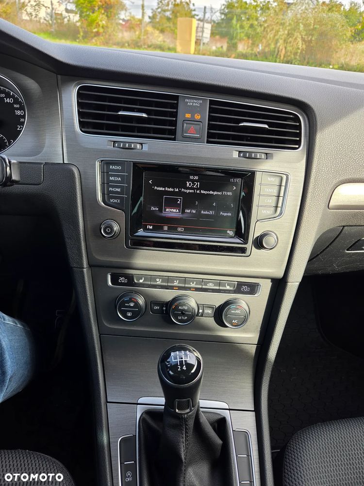 Volkswagen Golf 1.6 TDI Comfortline - 2
