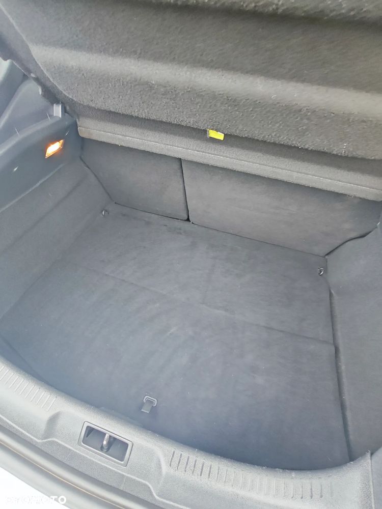 Renault Megane 1.6 16V Dynamique Euro5 - 15
