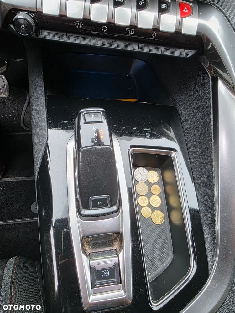 Peugeot 3008 1.6 BlueHDi Active S&S EAT6 - 11