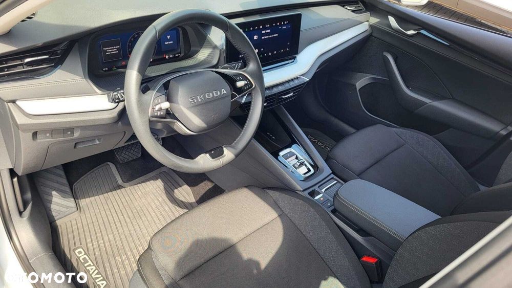 Skoda Octavia 1.5 TSI mHEV Essence DSG - 11