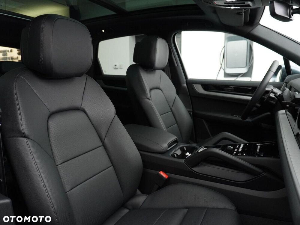 Porsche Cayenne - 32