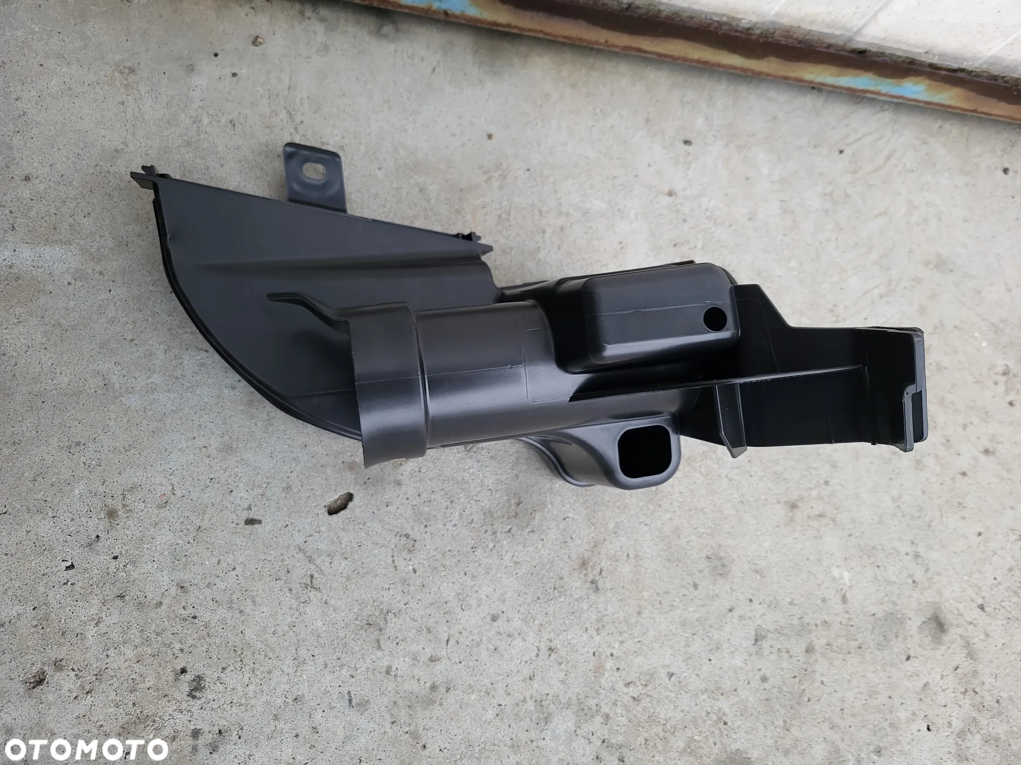 Wlot powietrza rezonator Peugeot 208 2008 C3III  NOWY - 4