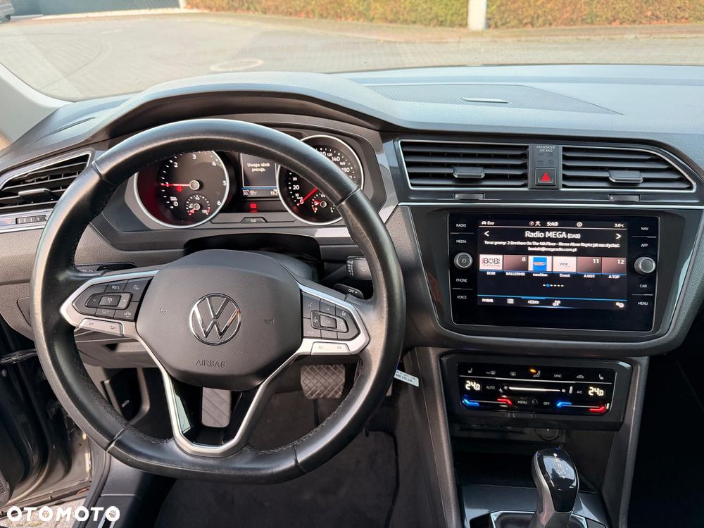 Volkswagen Tiguan 2.0 TDI SCR 4MOTION BlueMotion Technology DSG Exclusive - 20
