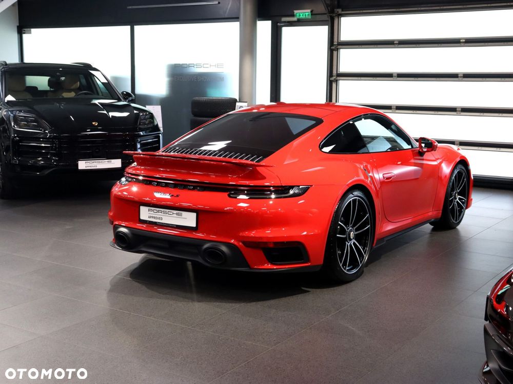 Porsche 911 Carrera Turbo S - 5