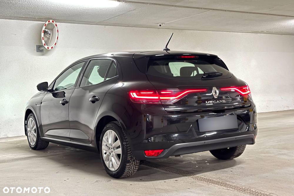 Renault Megane 1.0 TCe Zen - 23