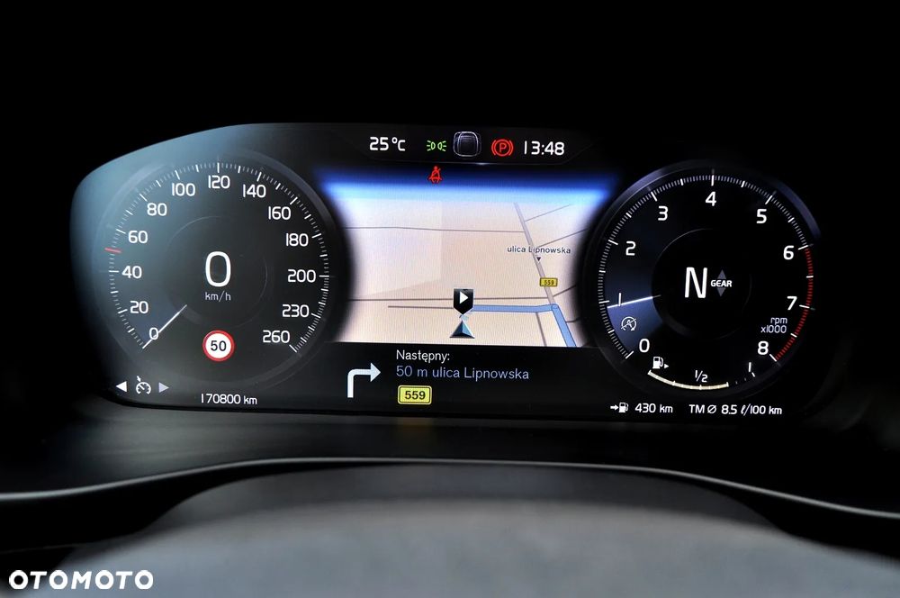 Volvo XC 40 T3 Momentum Pro - 33