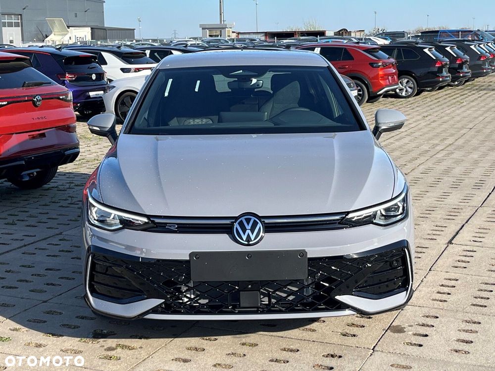 Volkswagen Golf 1.5 eTSI mHEV R-Line Plus DSG - 2