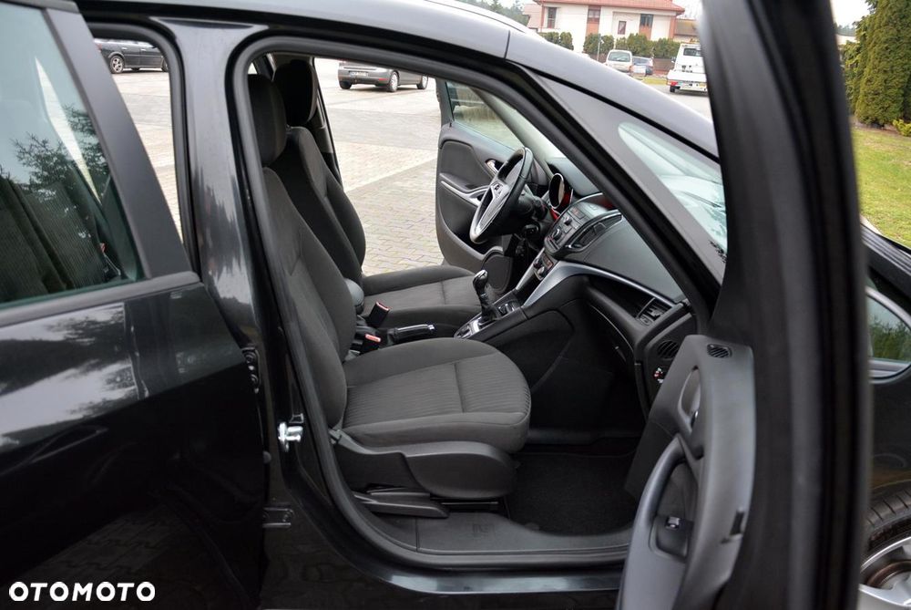 Opel Zafira 1.4 Turbo Business Innovation - 24