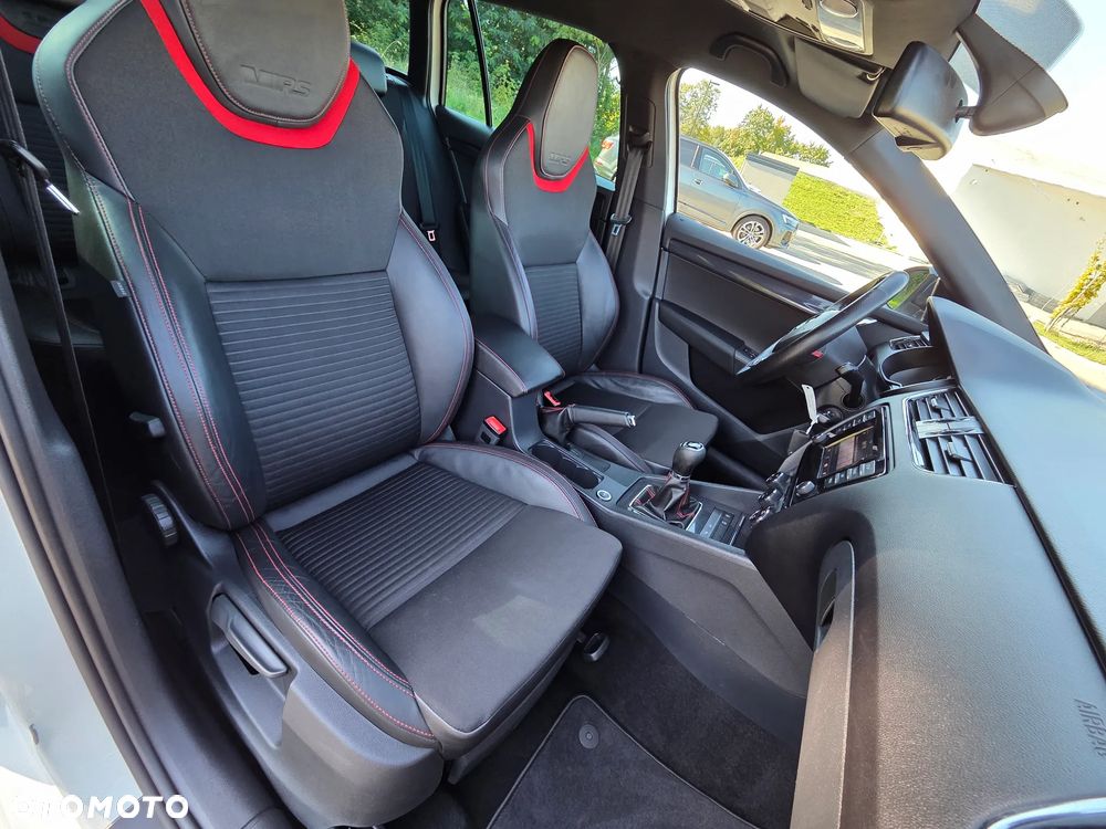 Skoda Octavia 2.0 TSI RS 230 - 23