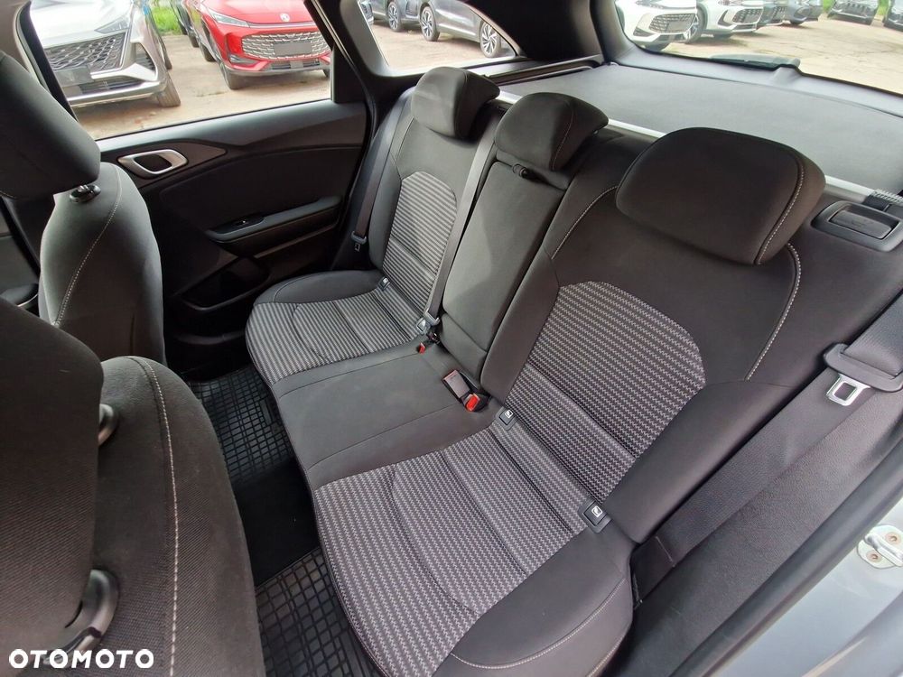 Kia Ceed 1.5 T-GDI M - 20