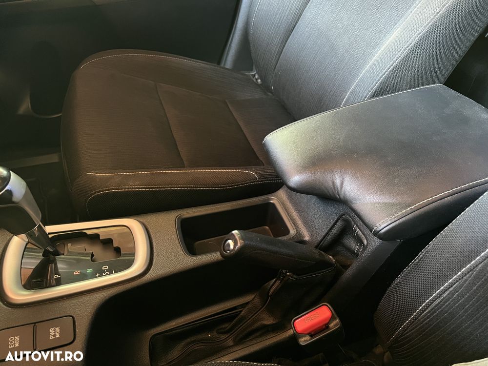 Toyota Hilux 2.4D 150CP 4x4 Double Cab AT Executive - 25