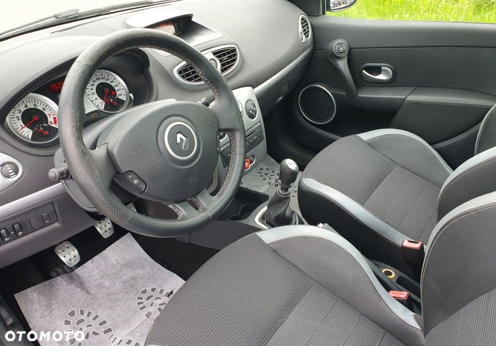 Renault Clio - 7