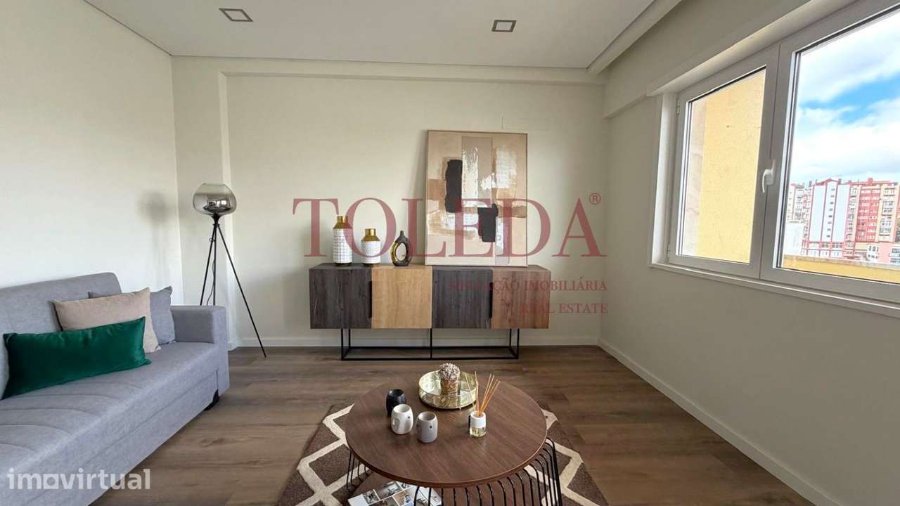 Apartamento T3 Remodelado em Benfica com terraço - Grande imagem: 4/37