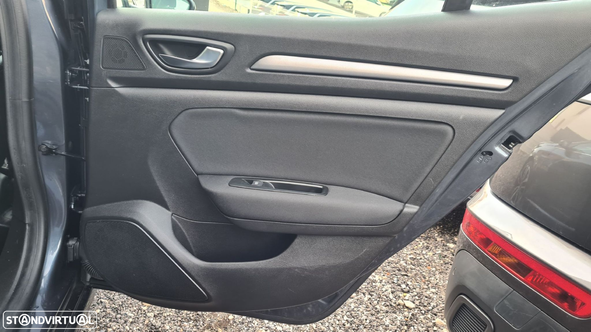 Renault Mégane 1.5 Blue dCi Intens - 49