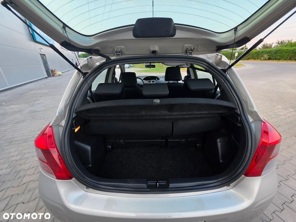Toyota Yaris 1.0 VVT-i Cool - 22