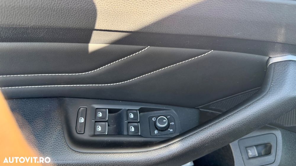 Volkswagen Passat 2.0 TDI SCR DSG Trendline - 8