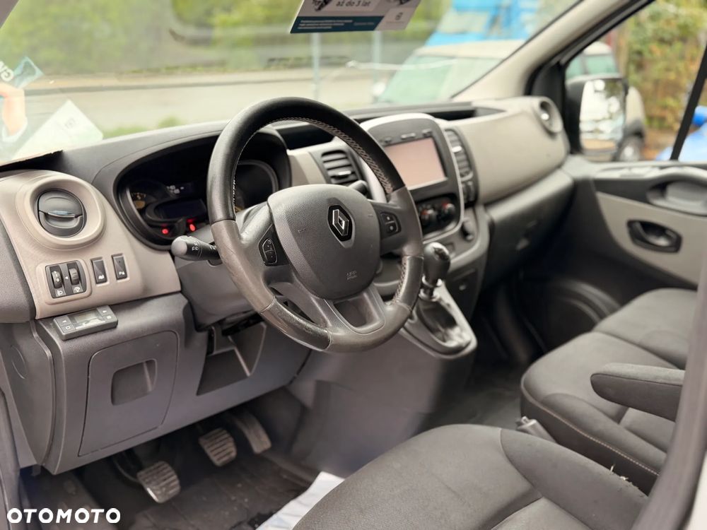 Renault Trafic - 12