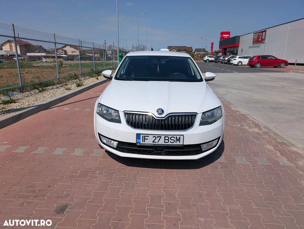 Skoda Octavia 2.0 TDI STYLE - 3