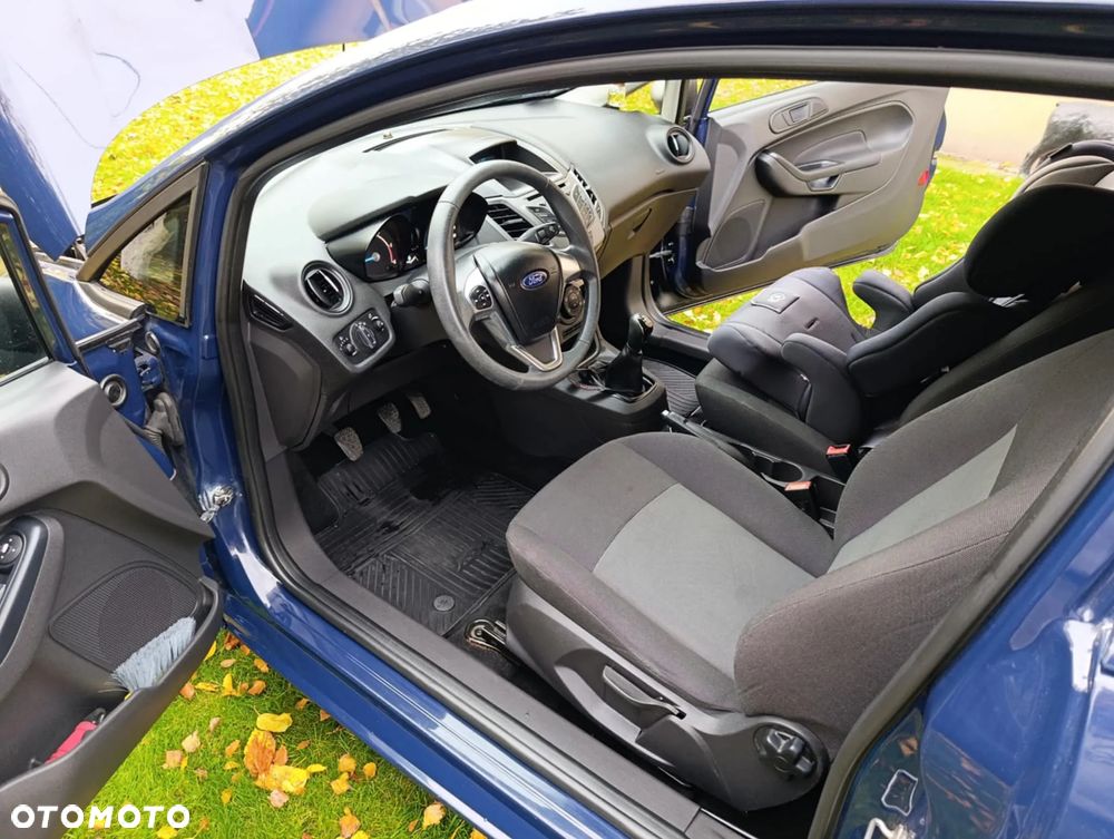 Ford Fiesta 1.5 TDCi Ambiente - 10